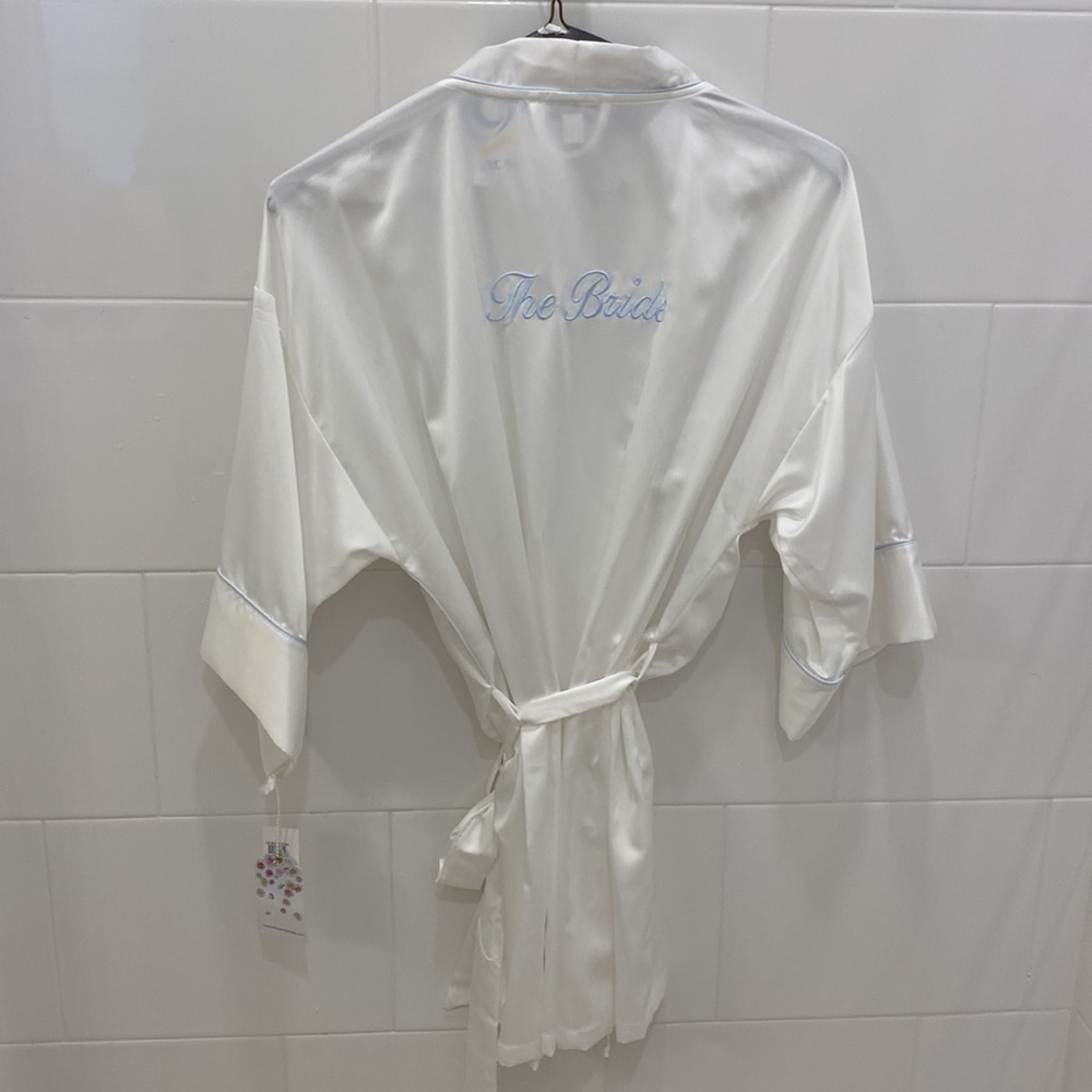 Bride Robe - Picture 2 of 3